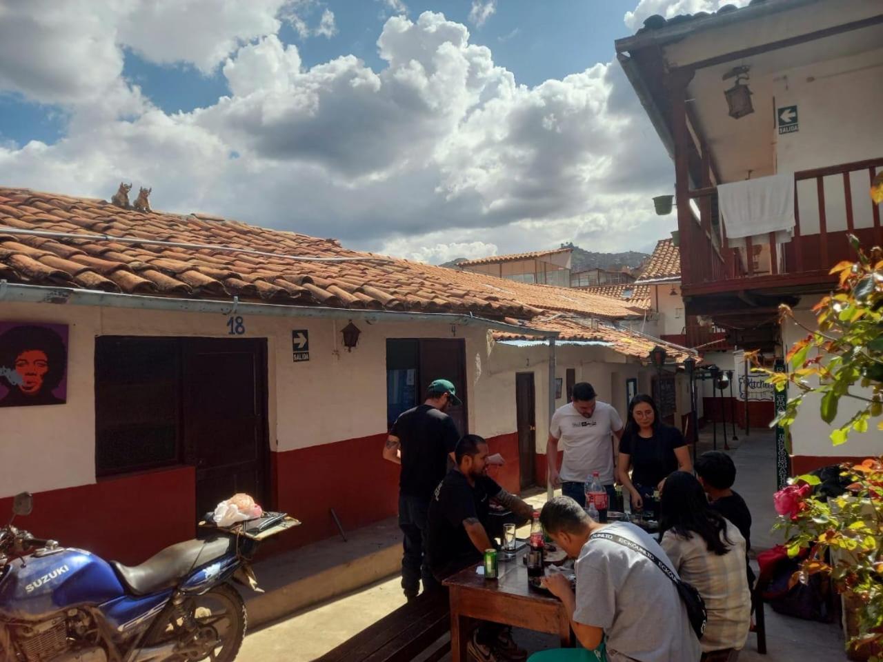 Hostel Rivendell Cuzco Buitenkant foto